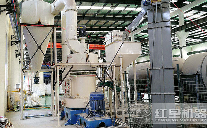 錳礦磨粉機(jī)客戶現(xiàn)場(chǎng)