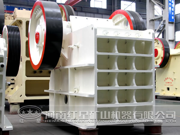 顎式碎石機(jī)