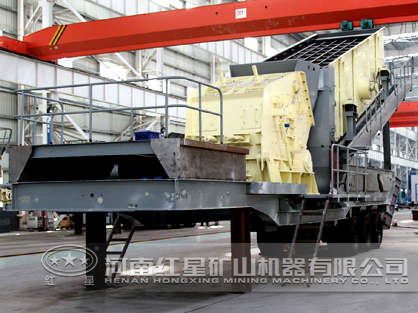 反擊式破碎機(jī)移動(dòng)破碎站