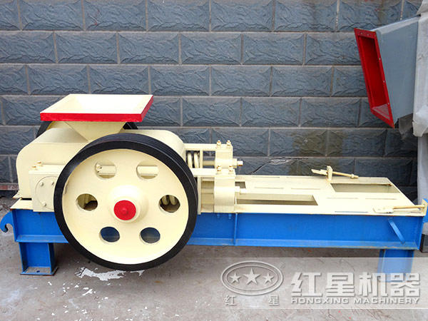 白云石對輥式破碎機(jī)