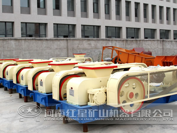 紅星機(jī)器對(duì)輥式破碎機(jī)