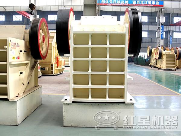 透輝石顎式破碎機(jī)