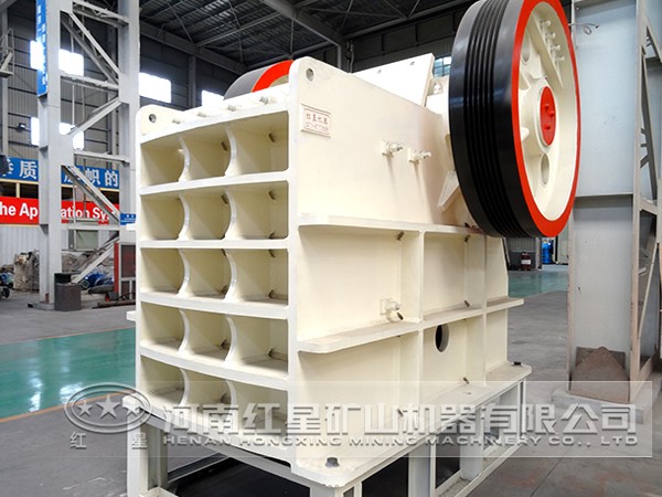 紅星機(jī)器角閃巖破碎機(jī)價(jià)格