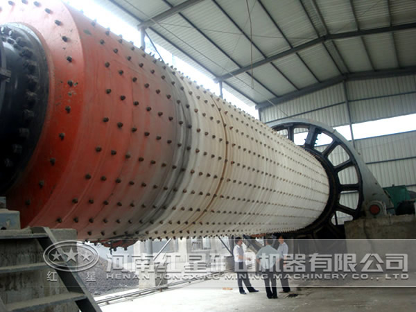 白鉛礦球磨機(jī)廠家選購(gòu)技巧