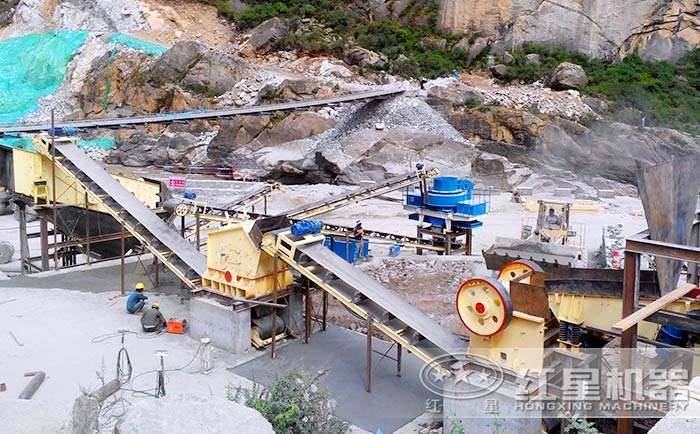 鵝卵石生產(chǎn)線現(xiàn)場(chǎng)