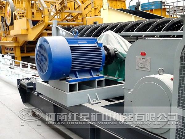 大型細(xì)碎雙齒輥破碎機(jī)