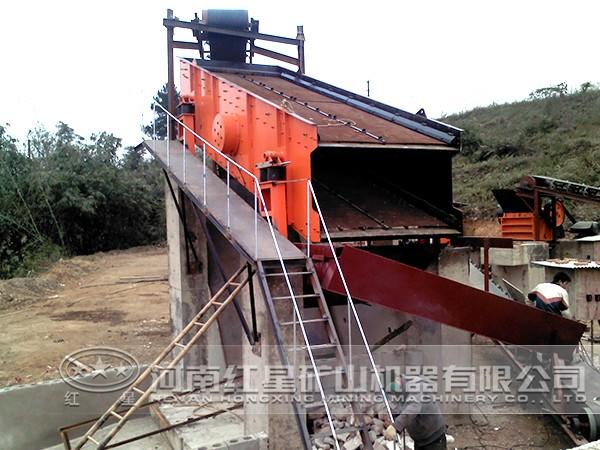 破碎生產(chǎn)線現(xiàn)場