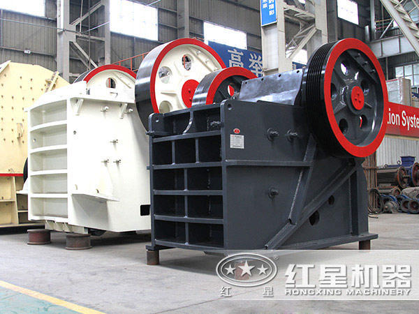 顎式破碎機車間情況