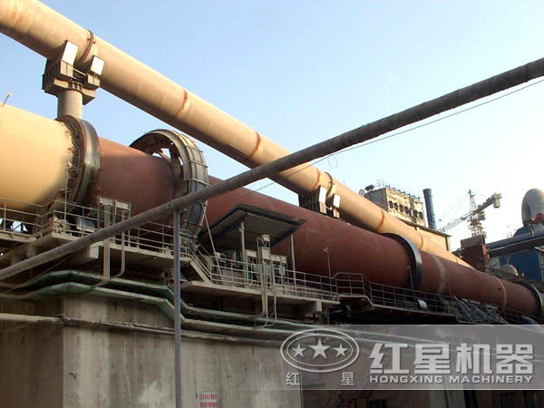 水泥回轉(zhuǎn)窯作業(yè)現(xiàn)場(chǎng)