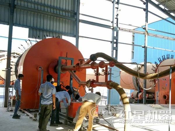水泥回轉(zhuǎn)窯安裝、調(diào)試現(xiàn)場(chǎng)