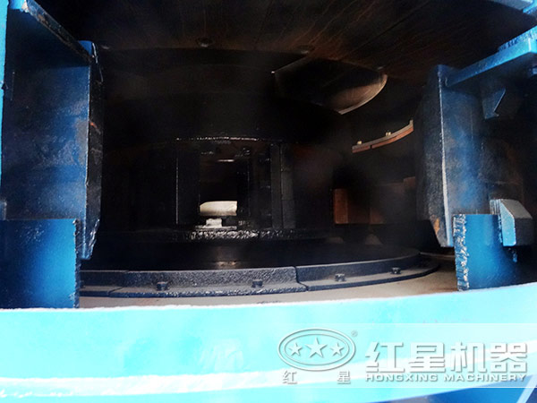 制砂機內(nèi)部