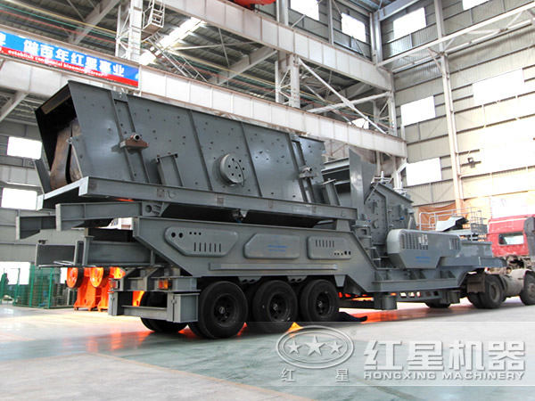 移動(dòng)式破碎站全景