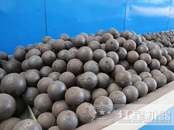 球磨機(jī)內(nèi)部研磨介質(zhì)