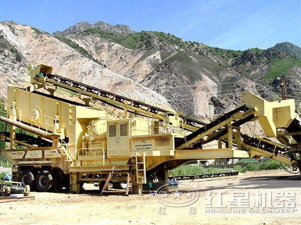 配置在移動破碎機上的圓振動篩