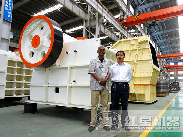 青石顎式破碎機