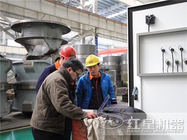 紅星專家指導(dǎo)現(xiàn)場