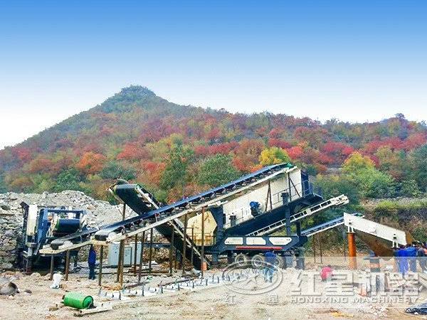 河北移動式花崗巖作業(yè)現(xiàn)場