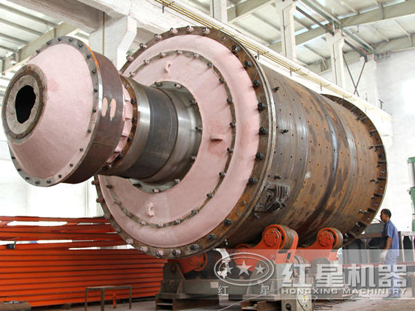 圓錐球磨機(jī)生產(chǎn)車間