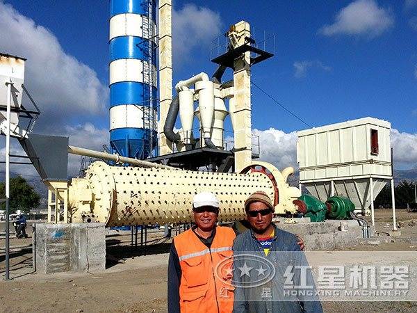 圓錐球磨機(jī)現(xiàn)場