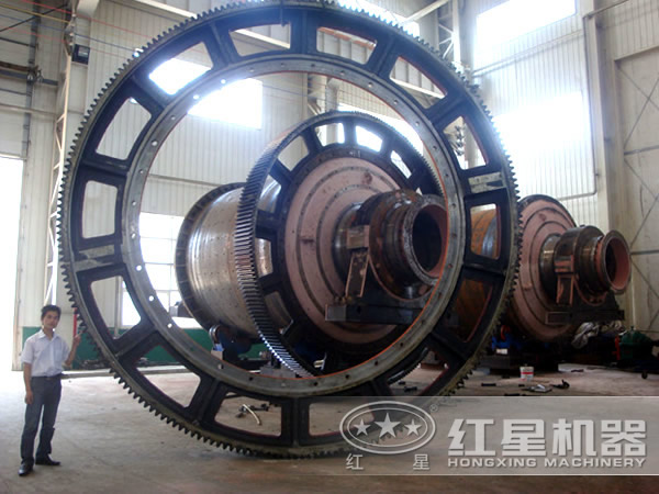 礦石球磨機(jī)生產(chǎn)車(chē)間