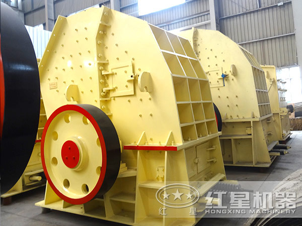 不同角度的錘式破碎機