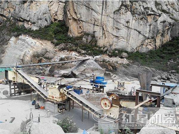 制砂生產(chǎn)線設備-顎式破碎機