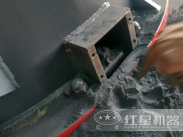 經(jīng)磨粉機(jī)磨粉后的成品