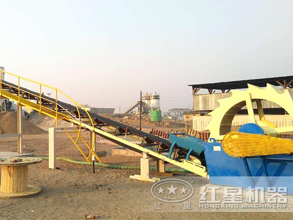 洗砂機(jī)作業(yè)現(xiàn)場(chǎng)
