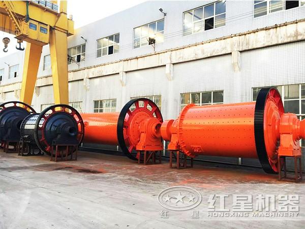 不同規(guī)格型號(hào)的球磨機(jī)