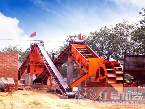 輪斗洗砂機(jī)作業(yè)現(xiàn)場