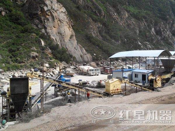 破碎生產線現(xiàn)場