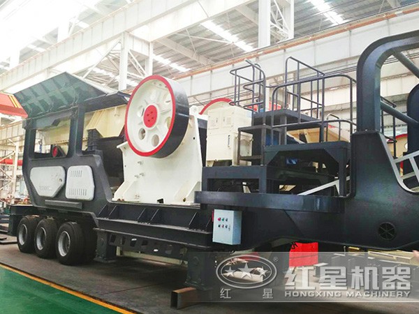 移動(dòng)顎式破碎機(jī)