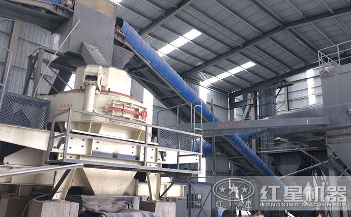 鵝卵石制砂機現(xiàn)場圖