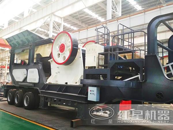 車載式打石機(jī)和顎式破碎機(jī)組合圖