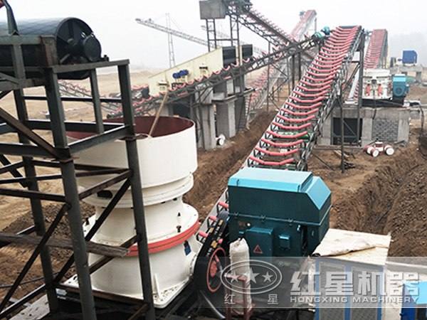 山東某客戶石子破碎生產(chǎn)線現(xiàn)場圖