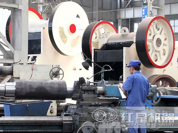 顎式破碎機(jī)制造圖