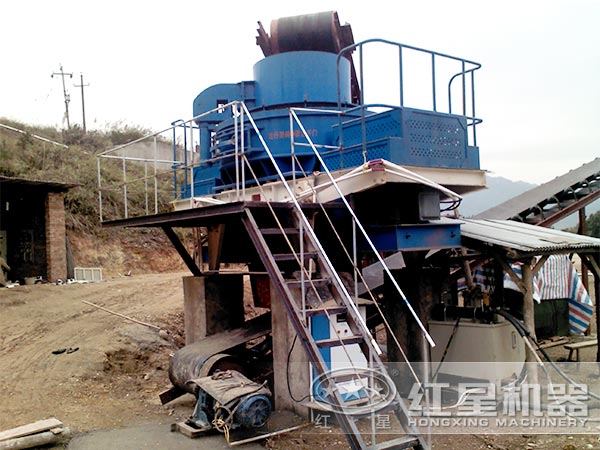 制砂機(jī)工作現(xiàn)場(chǎng)