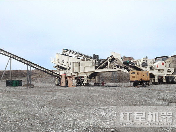 輪胎式一體機(jī)工作現(xiàn)場(chǎng)