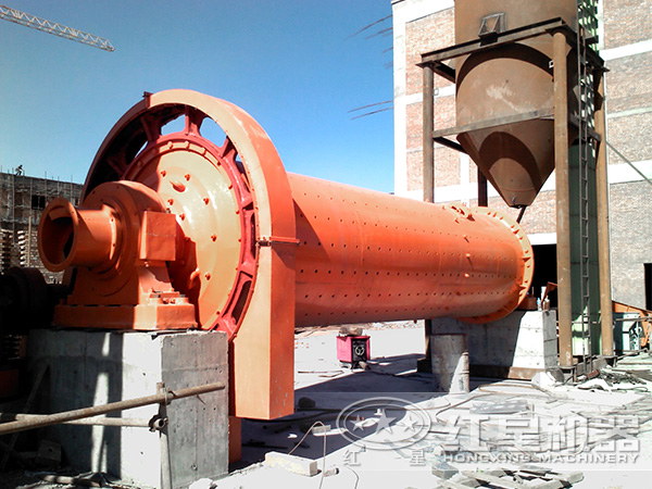 球磨機現(xiàn)場