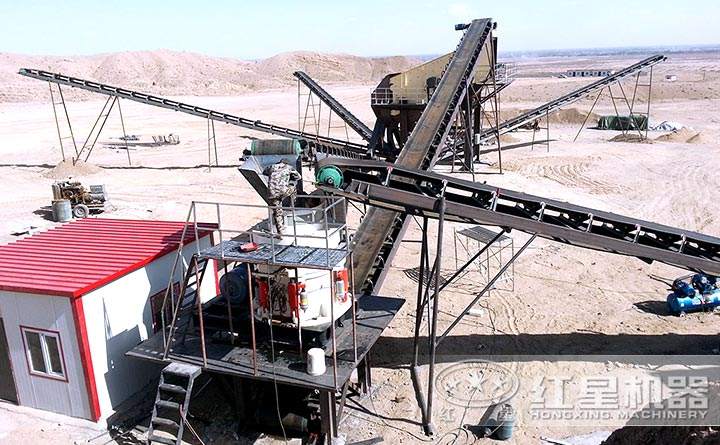河北客戶硅礦破碎生產(chǎn)線現(xiàn)場