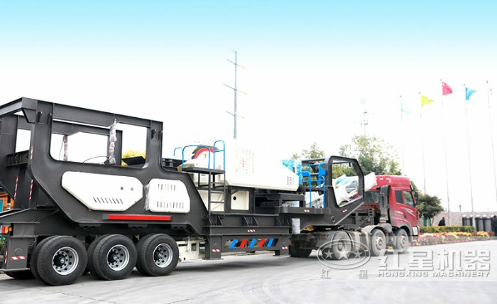 移動(dòng)顎式破碎機(jī)