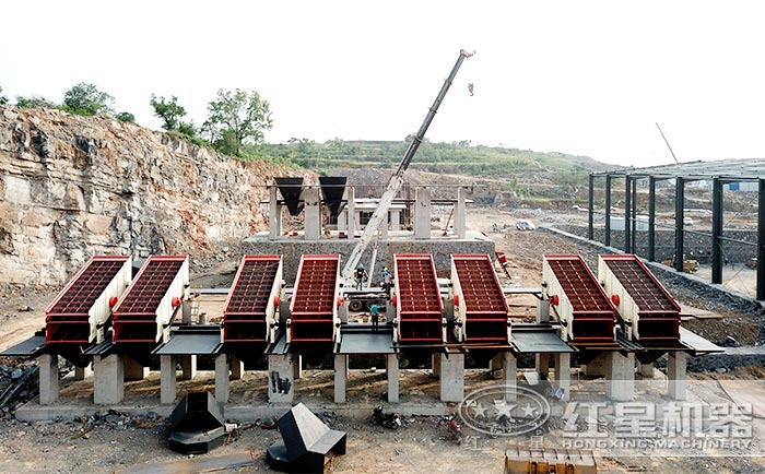 紅星圓振動篩安裝現(xiàn)場