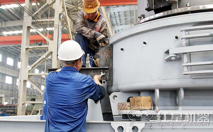 VSI河卵石制砂機(jī)生產(chǎn)圖