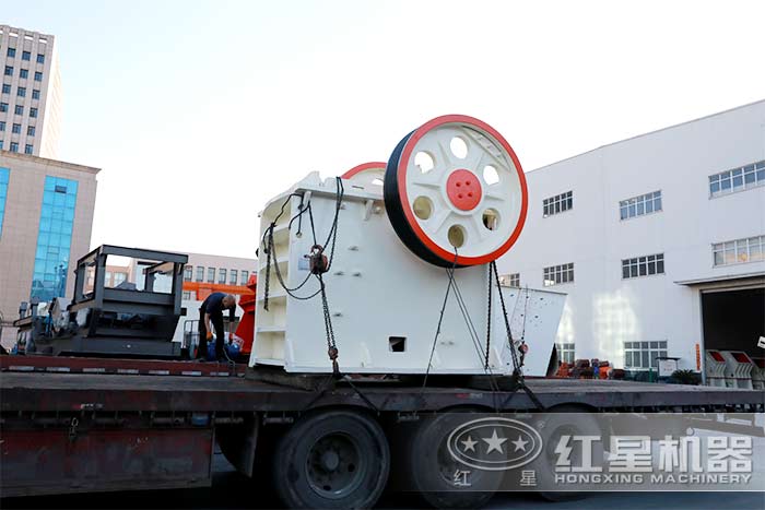紅星煤渣粉碎機(jī)發(fā)貨現(xiàn)場