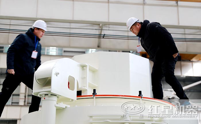 客戶到廠實地考察環(huán)保制砂機