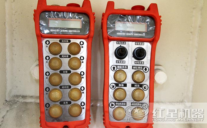 一鍵切換油電兩用模式，效率高