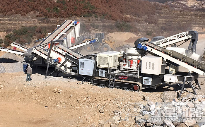 移動(dòng)式石子破碎機(jī)現(xiàn)場(chǎng)