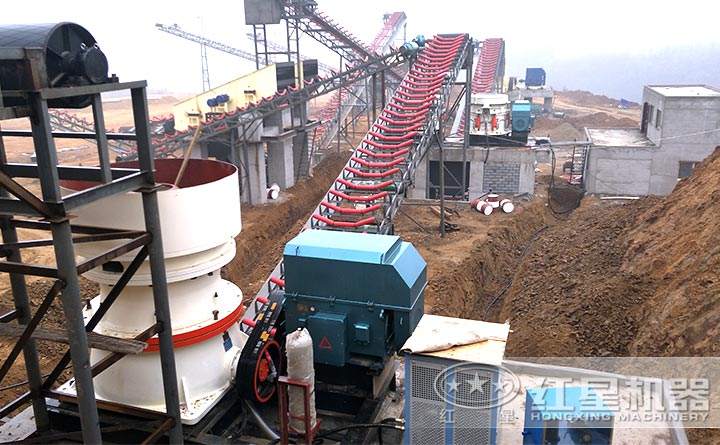 大型圓錐粉碎機設(shè)備展示