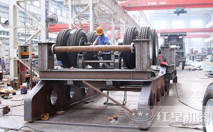 紅星為吉林客戶(hù)免費(fèi)定制輪胎式流動(dòng)破碎機(jī)生產(chǎn)車(chē)間