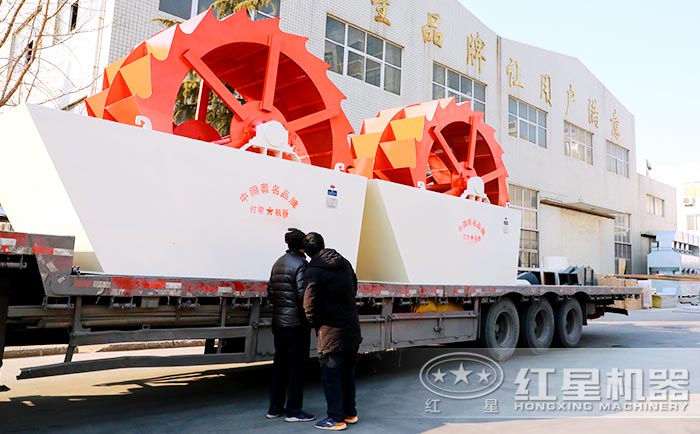 客戶到廠了解洗砂設(shè)備，并進行現(xiàn)場技術(shù)咨詢